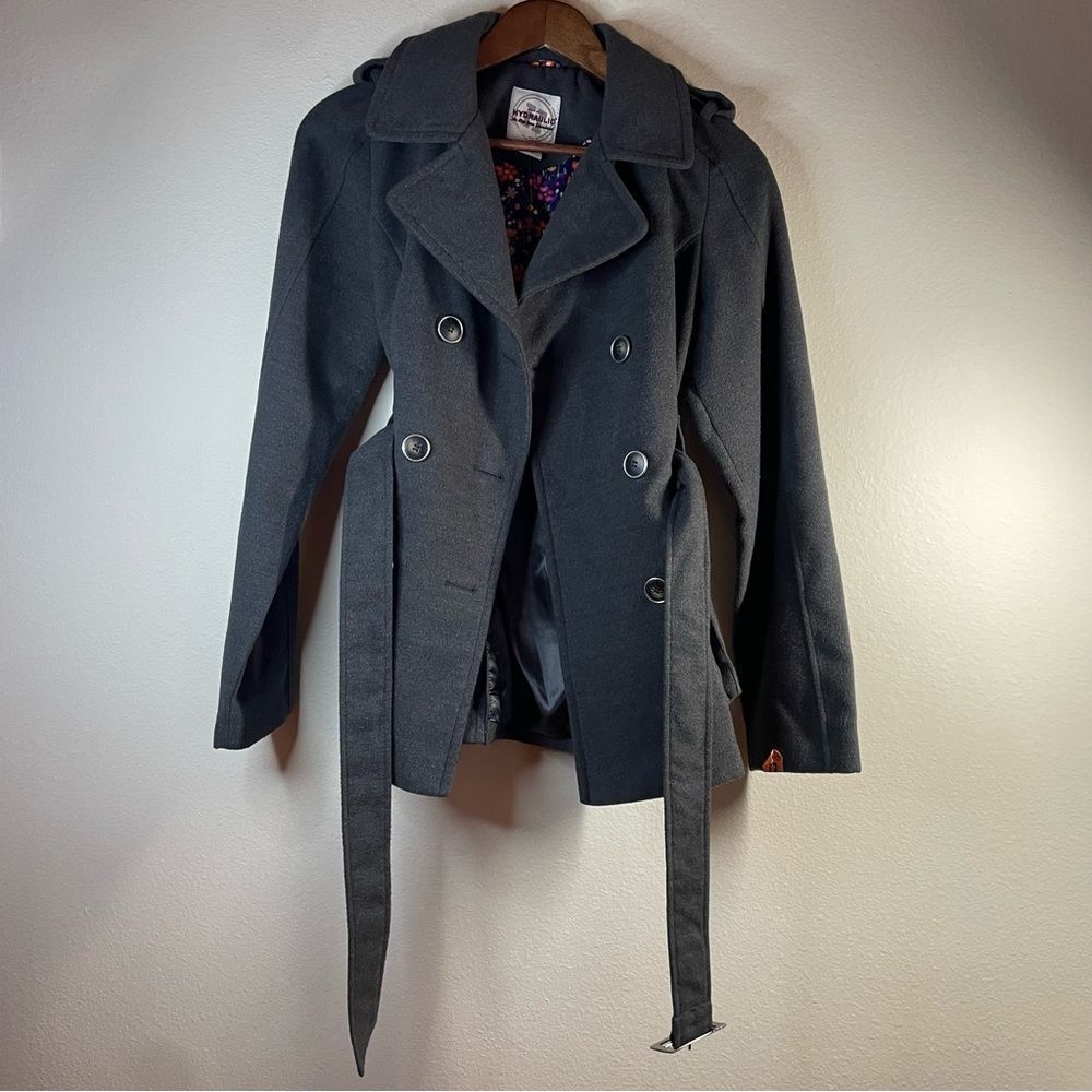 Hydraulic Women’s Gray Pea Coat Jacket Size Medium Double Breasted With Belt
